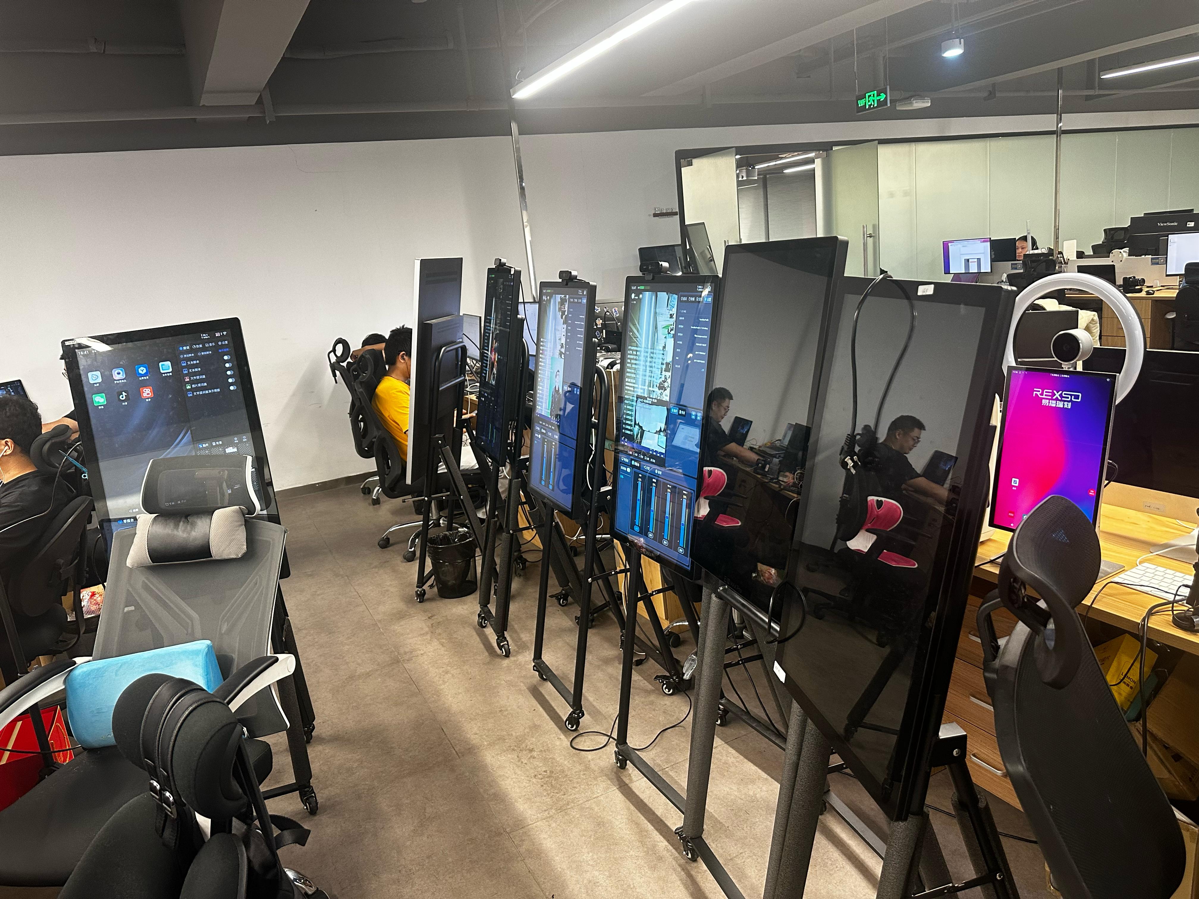 De esta forma, Yololiv, que fabrica soluciones prcticas para cualquier tipo de produccin en vivo para internet, ha destacado y est ganando cada vez ms cuota de mercado.
